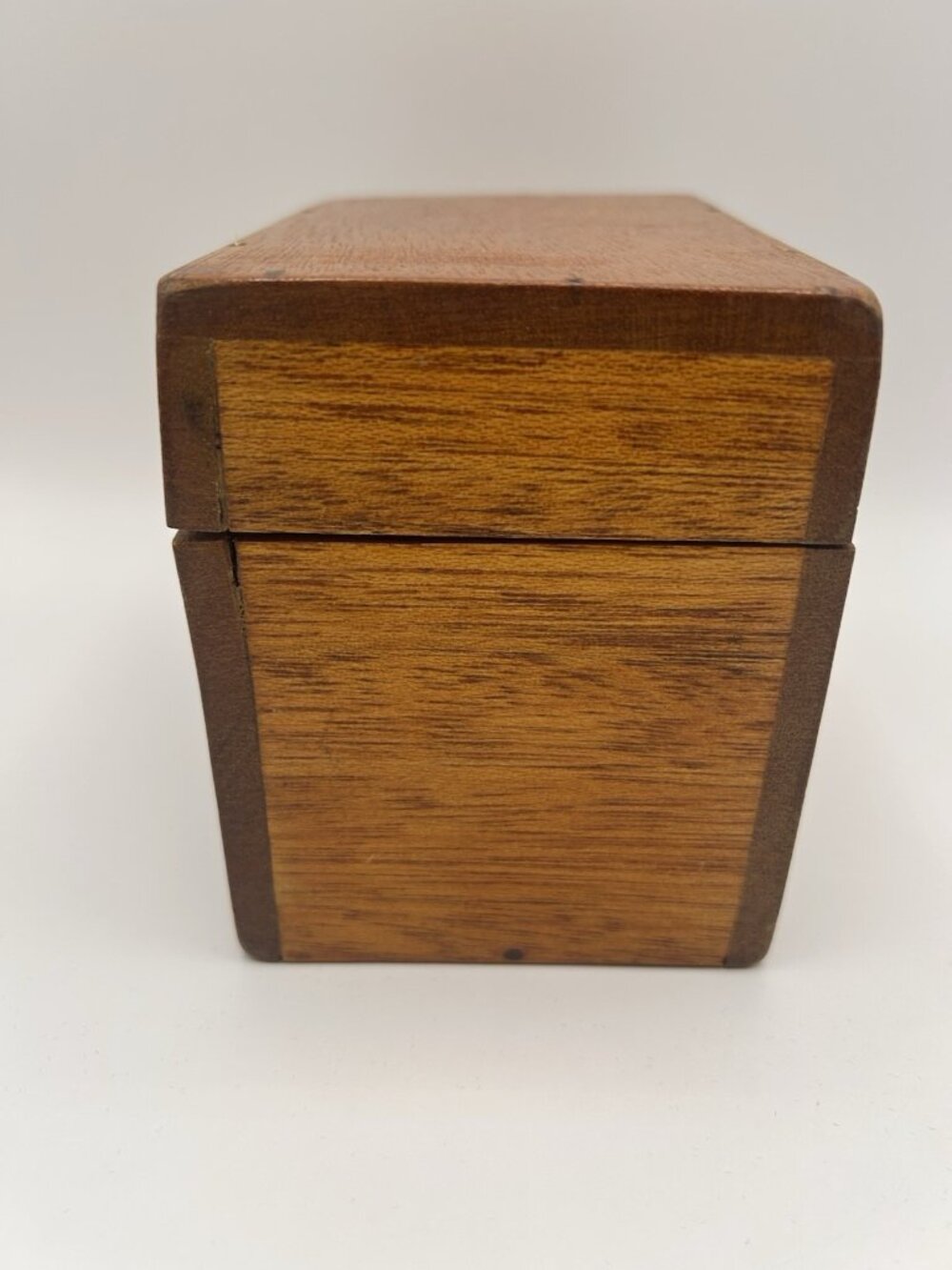 Vintage Wooden Recipe Box Red Felt Lined Hinged Lid Mid Century Kitchen - Picture 7 of 11